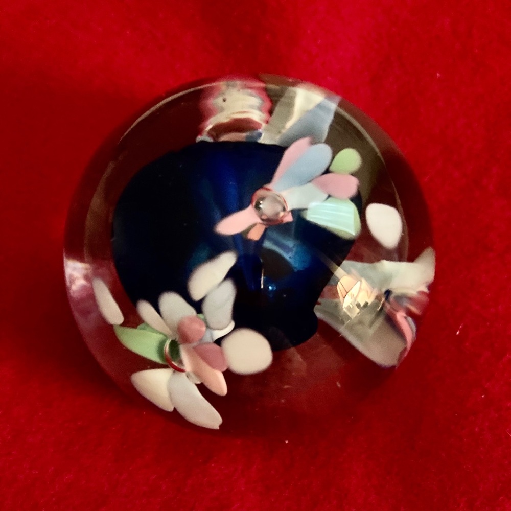 Paperweight- Bermuda Handblown Floral Glass